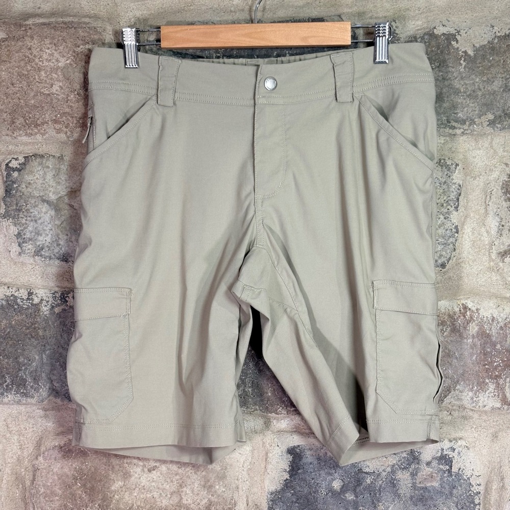 Duluth Trading Co Dry on the Fly Cargo Shorts Womens 8 Khaki Tan 10" Stretch